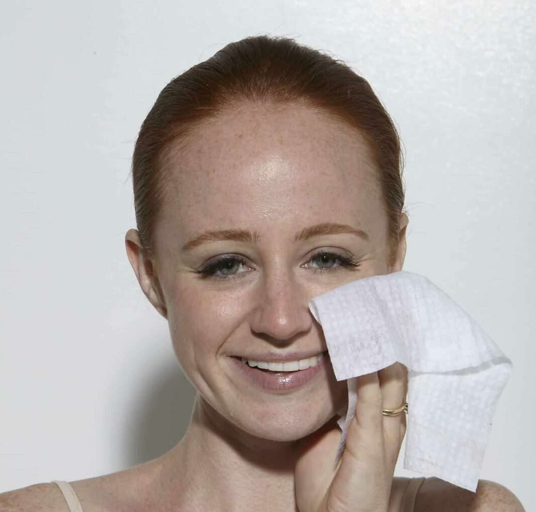 5 Redhead Makeup Tips If You Have Sensitive Eyes