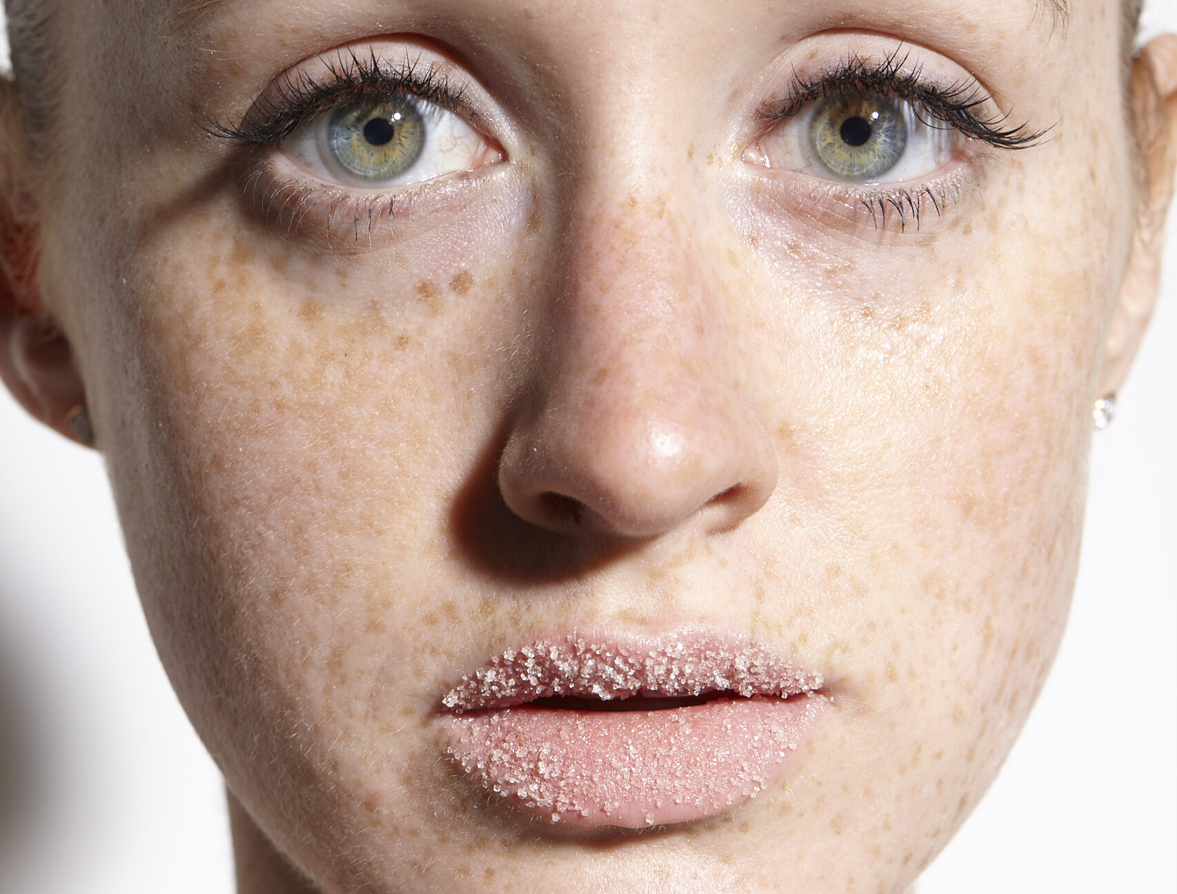 6 Different Ways to Exfoliate Your Sensitive Redhead Skin