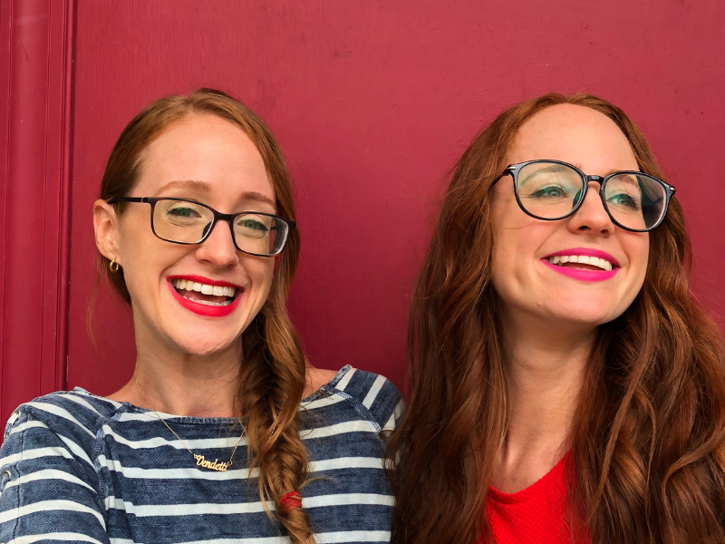 The Best 5 Eye Glasses To Pair With Your Red Hair