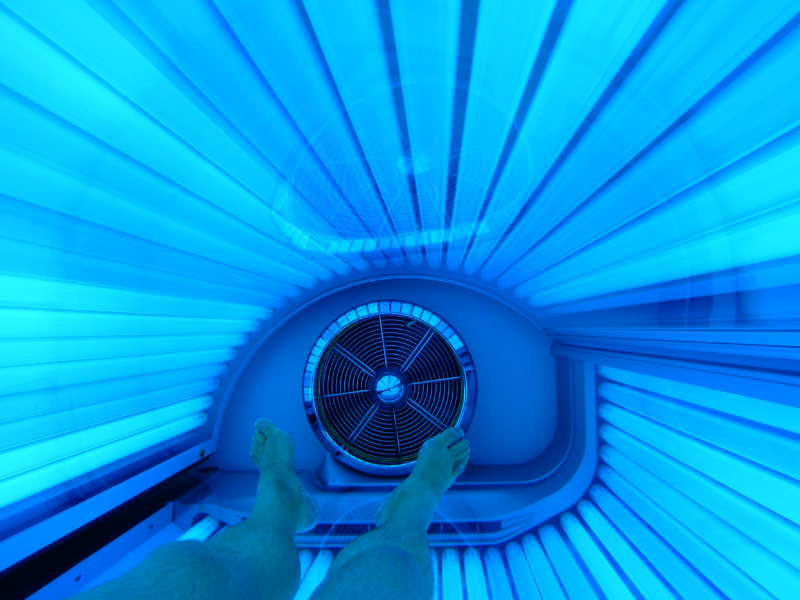 Why Redheads Should Never Use Tanning Beds Or Attempt A “Real” Tan